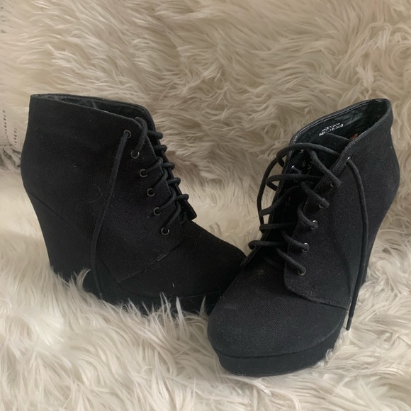 Black cute comfy heels - Picture 4 of 14